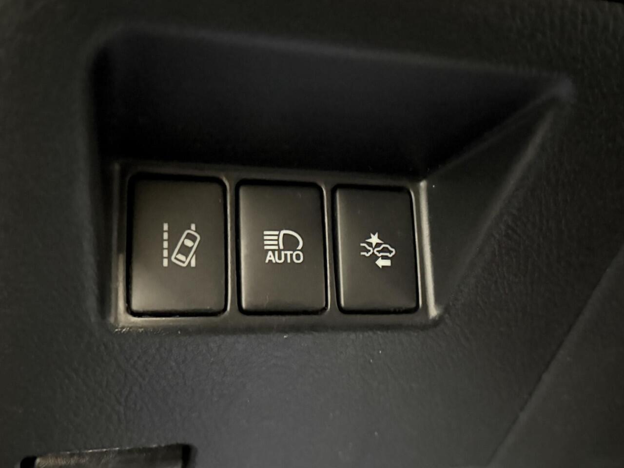 Toyota YARIS 1.5 Hybrid Aspiration | CAMERA | TRHK