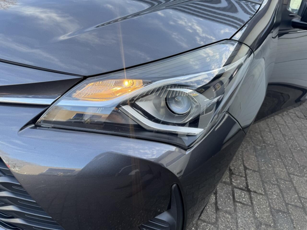 Toyota YARIS 1.0 VVT-i Connect