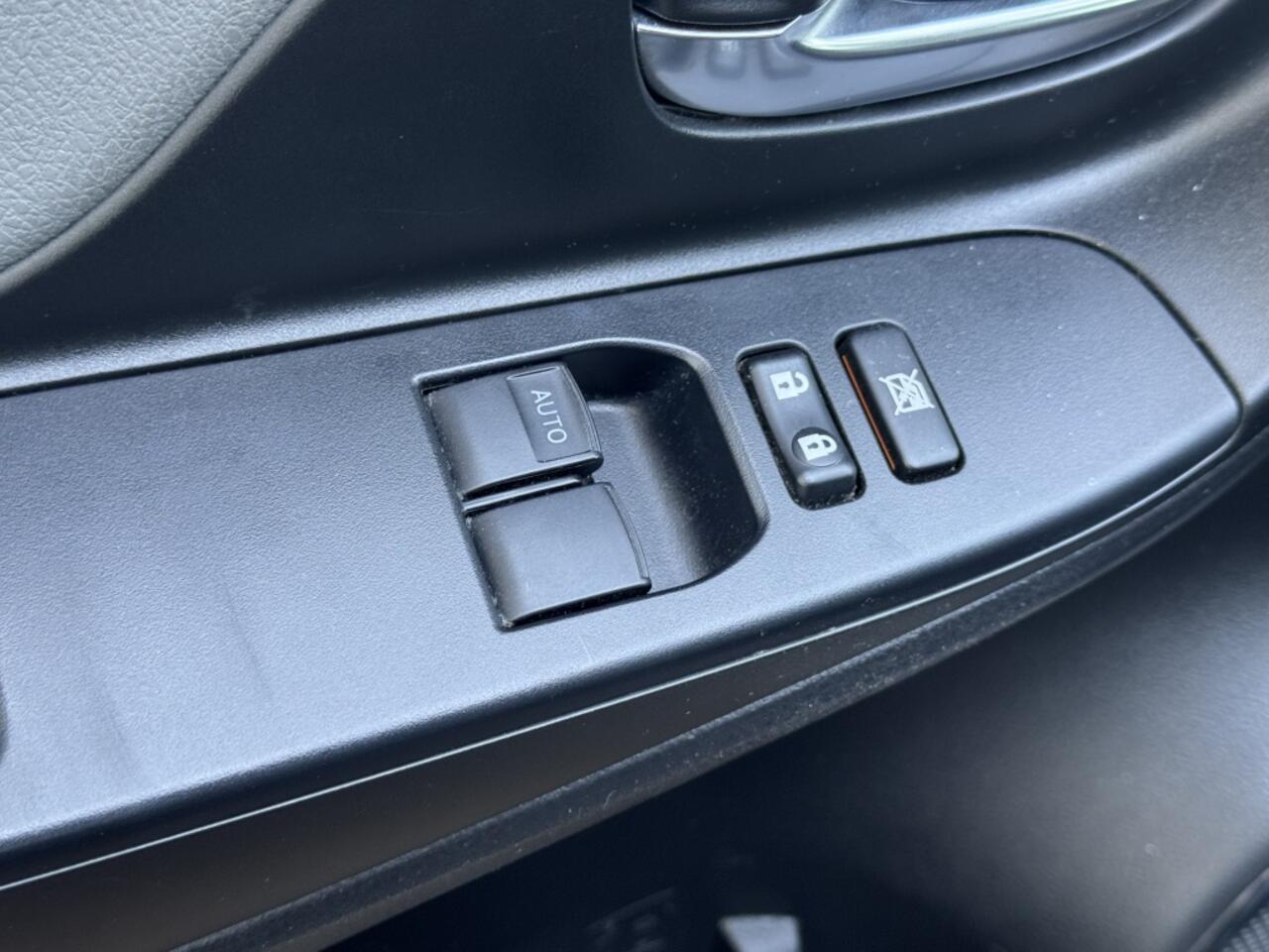 Toyota YARIS 1.0 VVT-i Connect