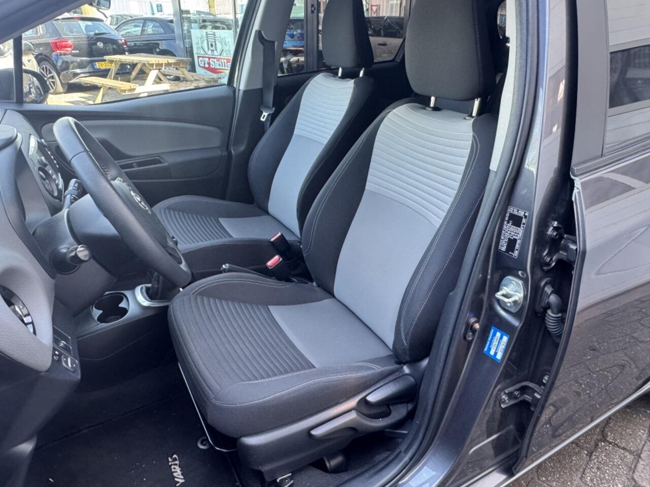 Toyota YARIS 1.0 VVT-i Connect