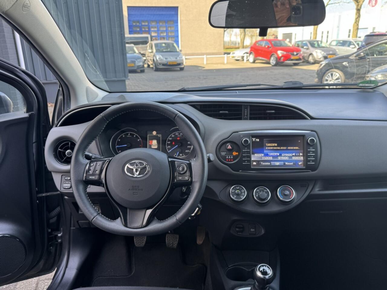 Toyota YARIS 1.0 VVT-i Connect