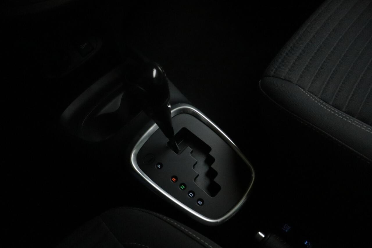 Toyota YARIS 1.5 Hyb. Active | Geen import | Cruise control | Climate control