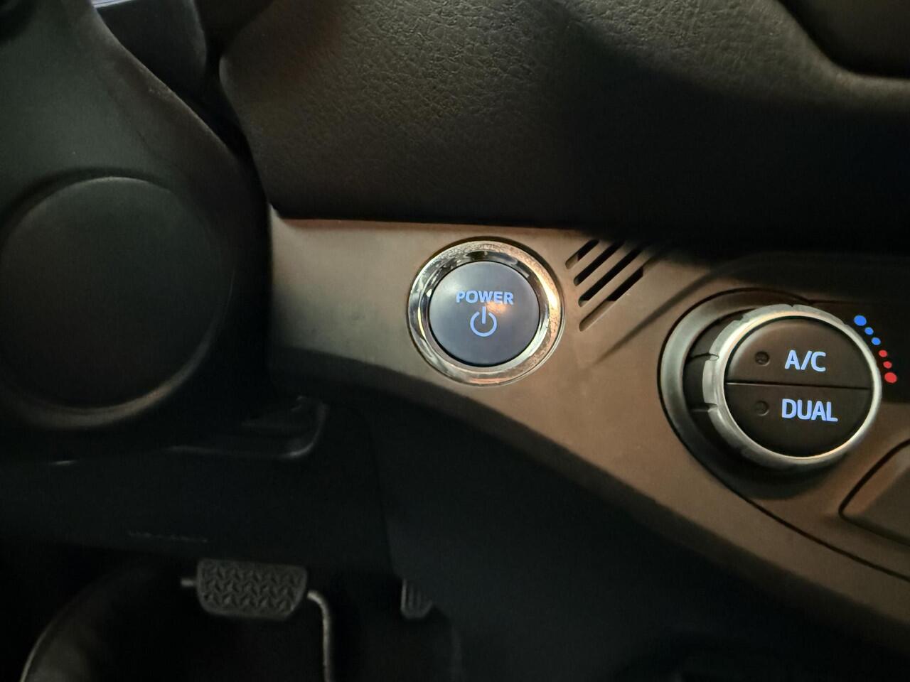 Toyota YARIS 1.5 Hybrid Y20 Luxe uitvoering, uniek, 1e eigenaar, dealeronderhouden!