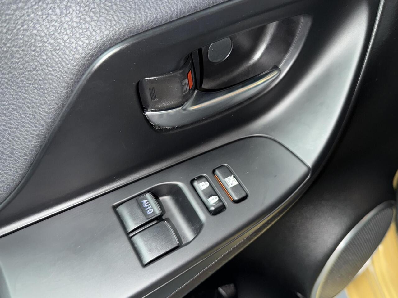 Toyota YARIS 1.5 Hybrid Y20 Luxe uitvoering, uniek, 1e eigenaar, dealeronderhouden!