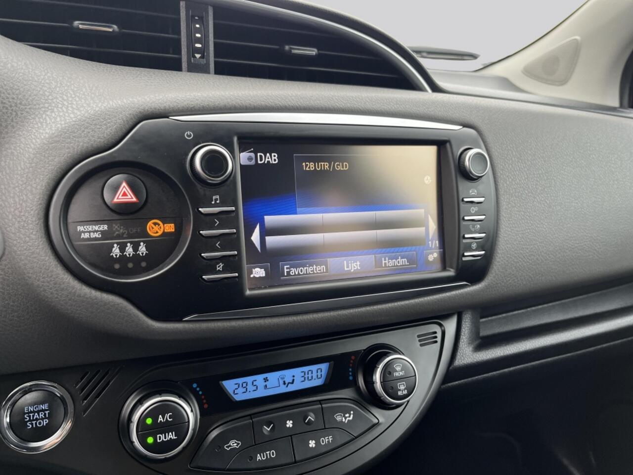 Toyota YARIS 1.5 VVT-i Dynamic