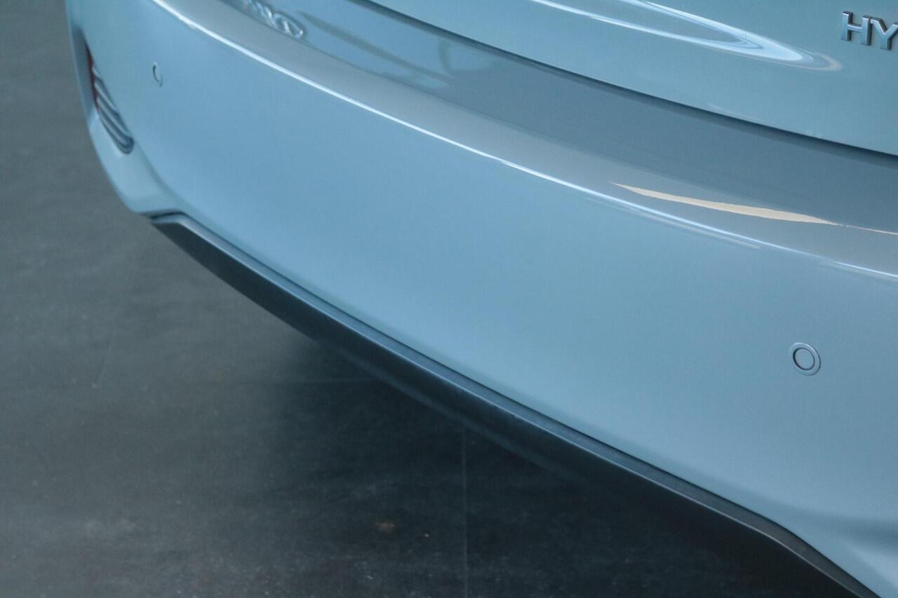 Toyota YARIS 1.5 Hybrid Dynamic, Parkeersensoren