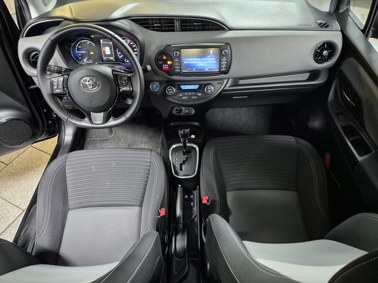 Toyota YARIS 1.5 Hybrid Dynamic