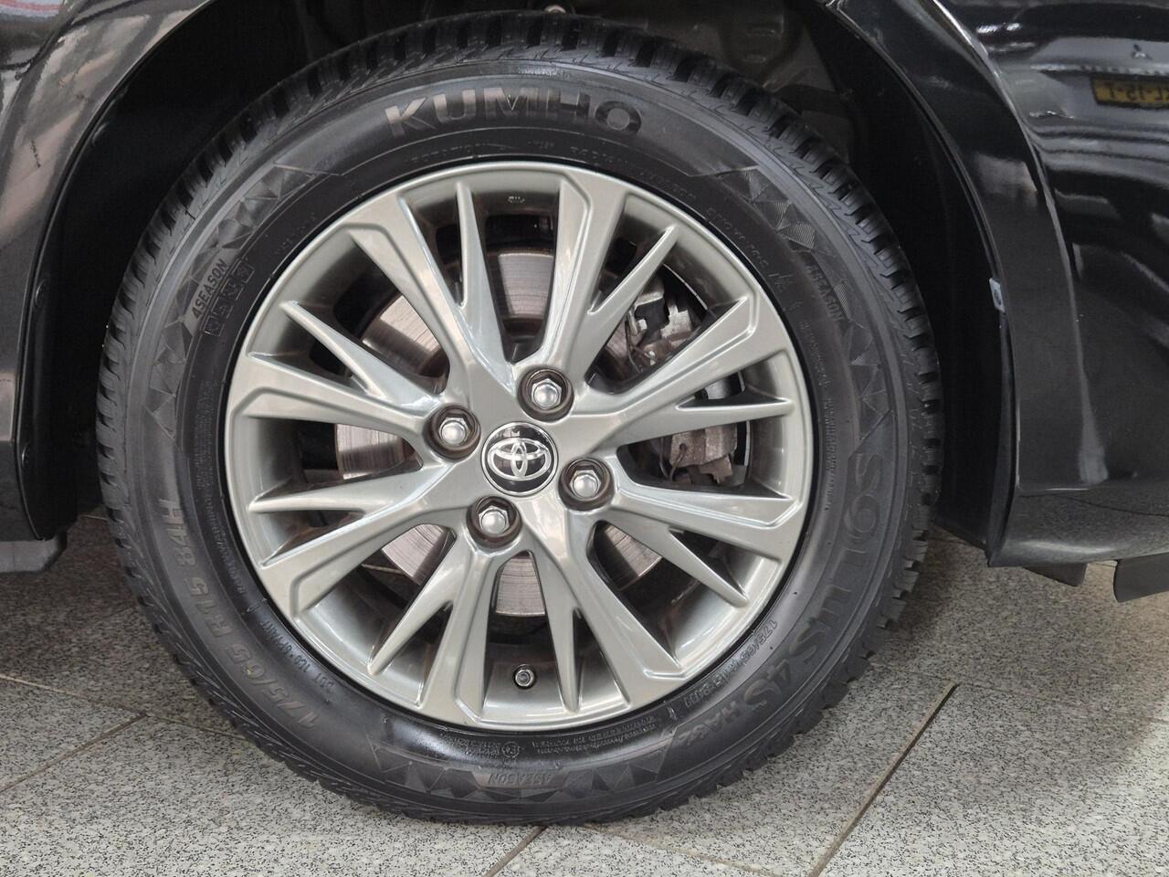 Toyota YARIS 1.5 Hybrid Dynamic