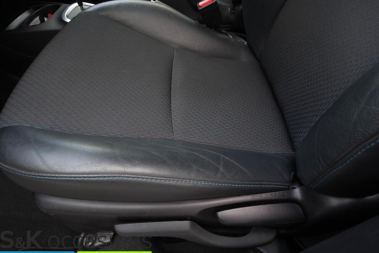 Toyota YARIS 1.5 Hybrid Black edition NAVI PDC Cruise