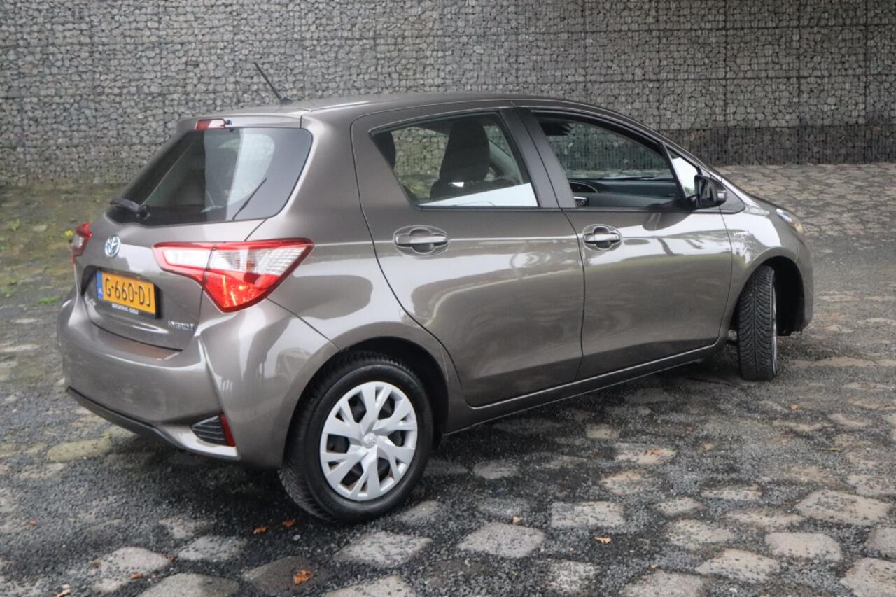 Toyota YARIS 1.5 Hyb. Active | Geen import | Cruise control | Climate control