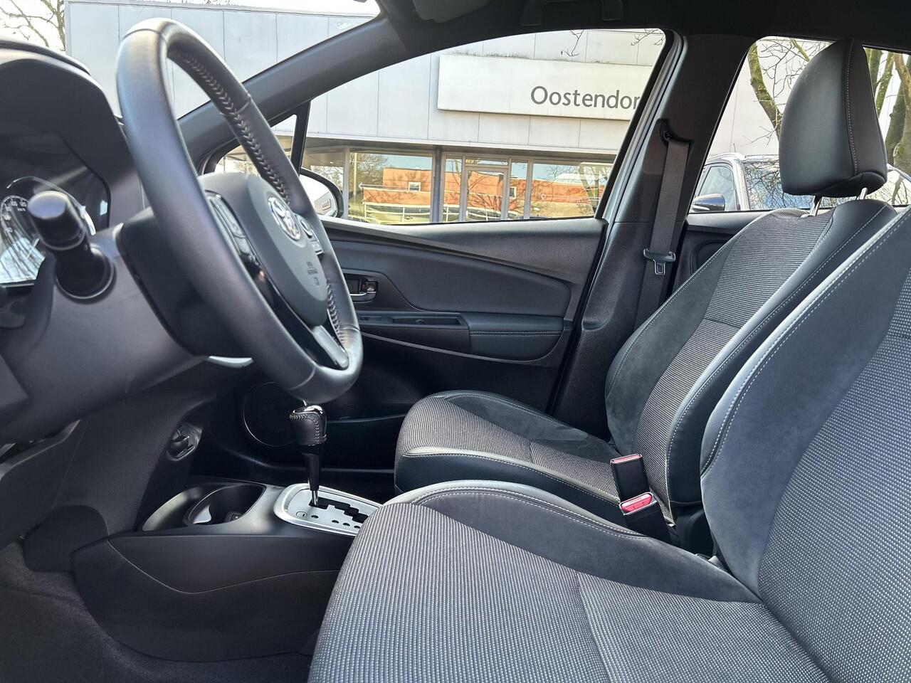 Toyota YARIS 1.5 Hybrid Dynamic | 06-10141018 Voor meer informatie