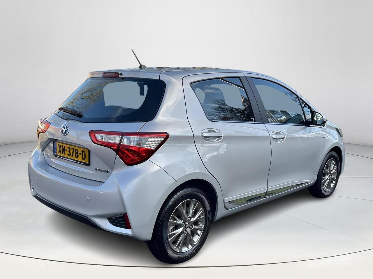 Toyota YARIS 1.5 Hybrid Dynamic | 06-10141018 Voor meer informatie