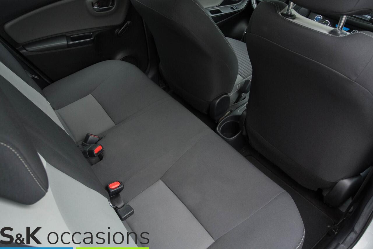 Toyota YARIS 1.5 Hybrid NAVI Cruise Keyless PDC