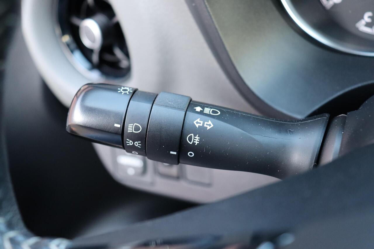 Toyota YARIS 1.5 VVT-i Active, Parkeercamera, Cruise