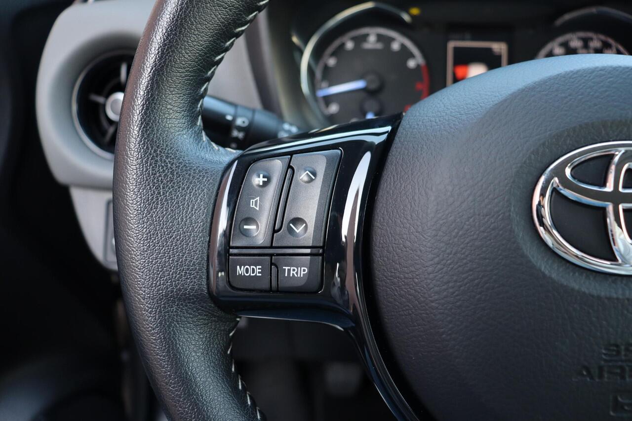 Toyota YARIS 1.5 VVT-i Active, Parkeercamera, Cruise