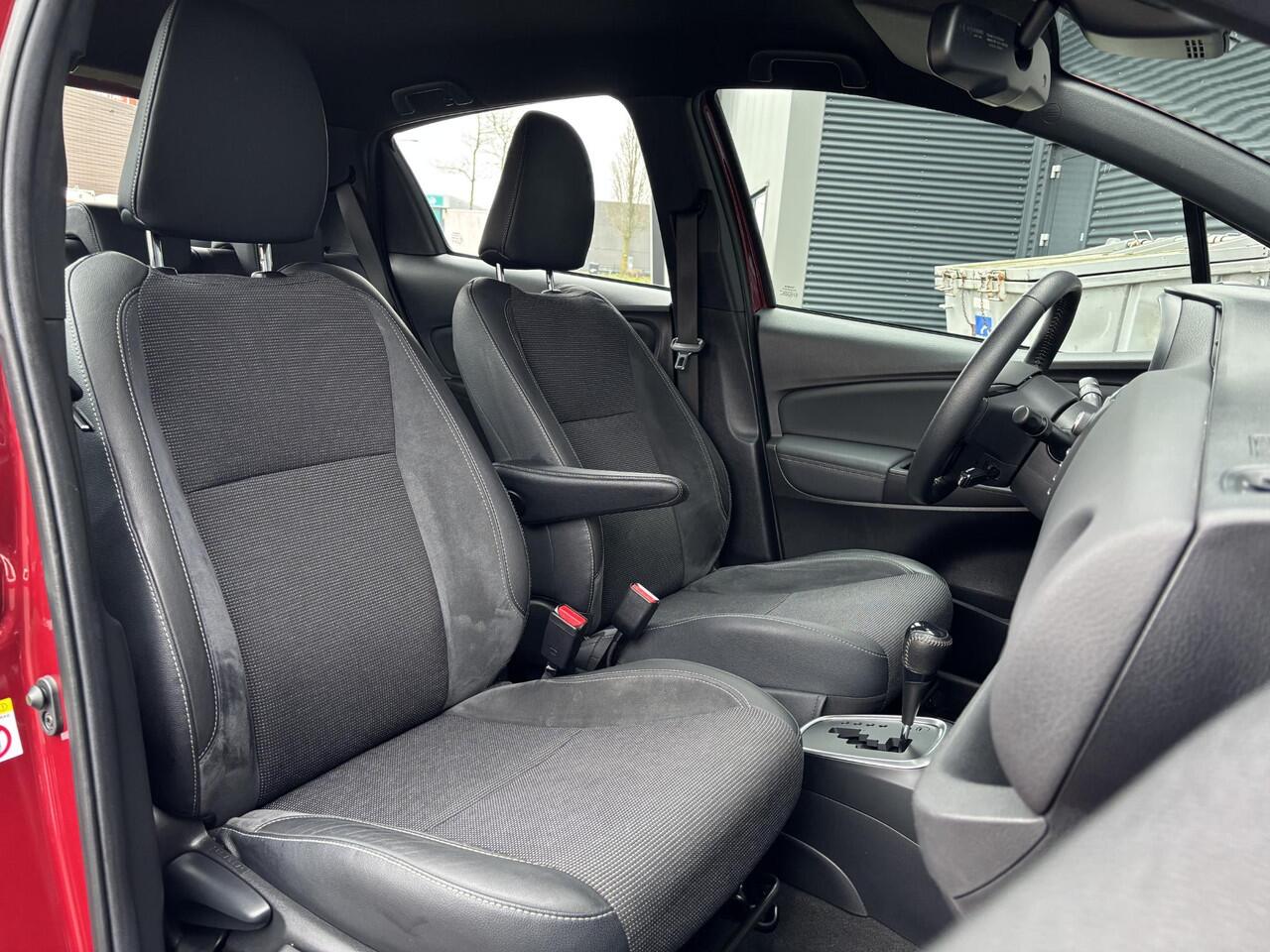 Toyota YARIS 1.5 Hybrid Executive | Cruise Control | Achteruitrijcamera | Climate Control | Radio-MP3 Speler | Bluetooth Tel. | Rijklaarprijs!