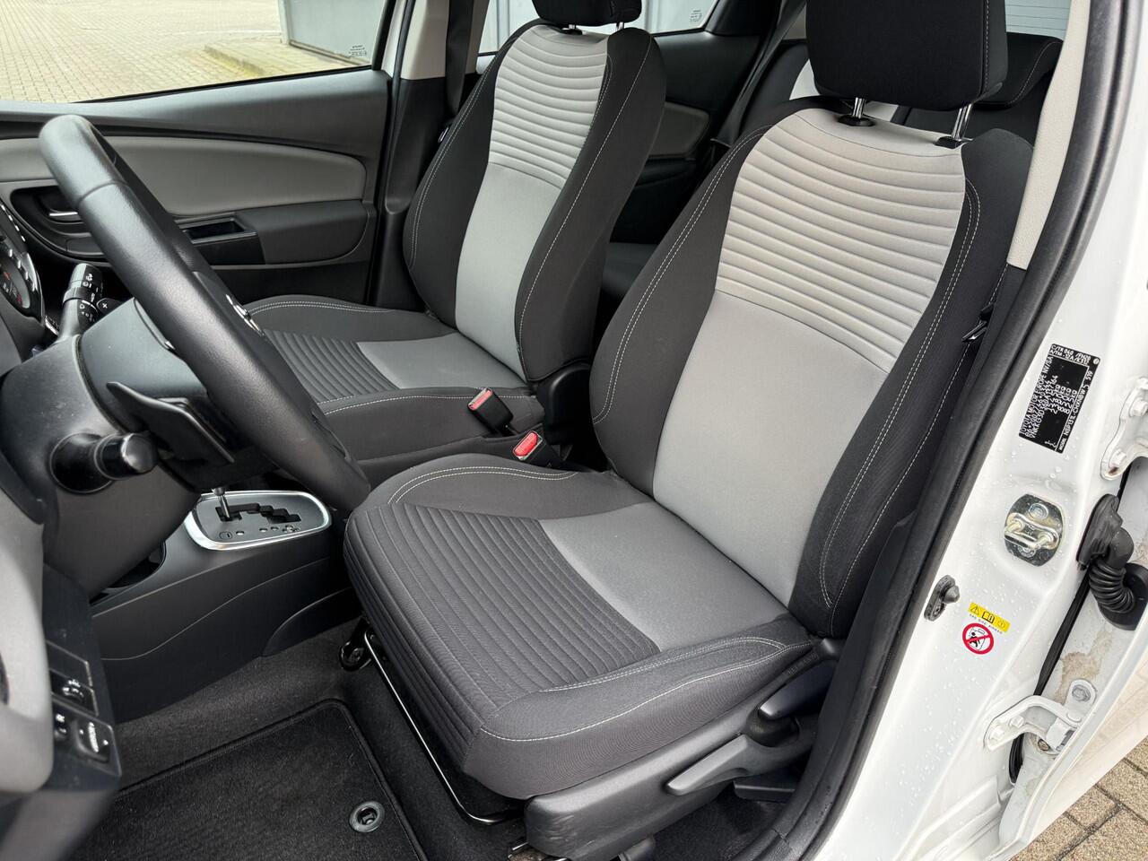 Toyota YARIS 1.5 VVT-i Active / Trekhaak / Automaat / Camera / Climate Control / Weinig Kilometers / Eerste Eigenaar / NAP