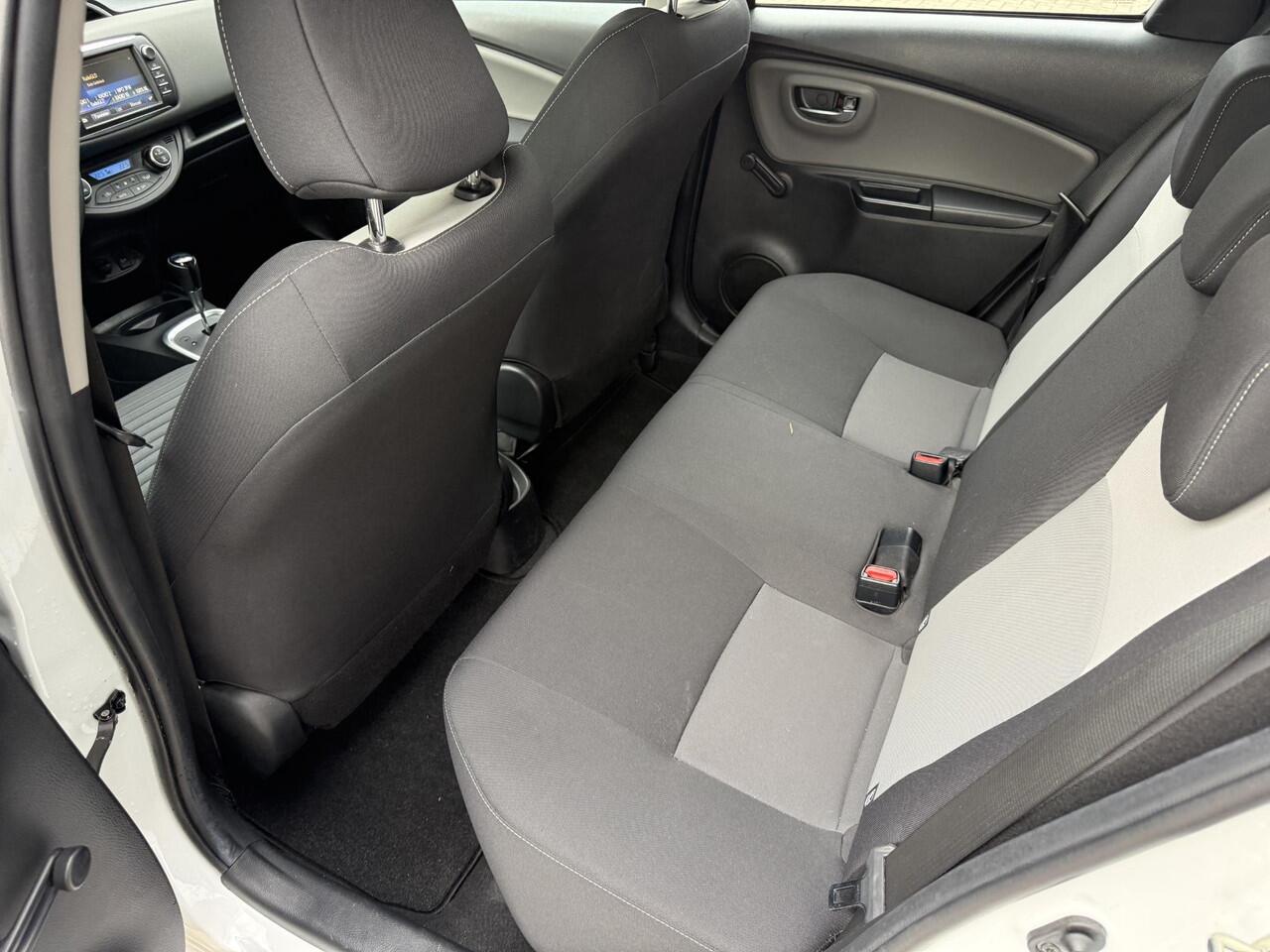 Toyota YARIS 1.5 VVT-i Active / Trekhaak / Automaat / Camera / Climate Control / Weinig Kilometers / Eerste Eigenaar / NAP