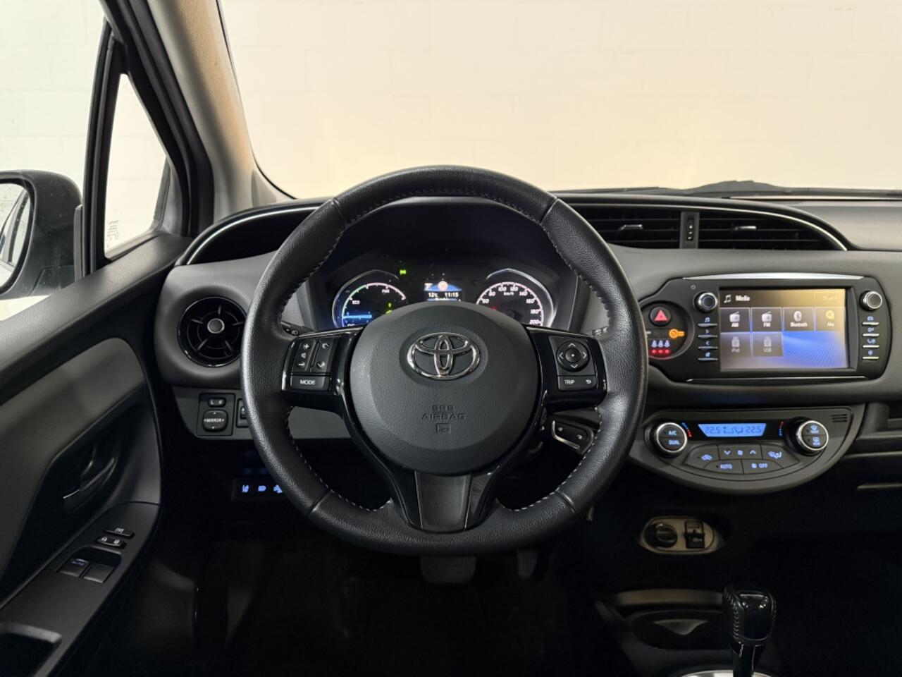 Toyota YARIS 1.5 Hyb. Active *Camera*Stoelverwarming*Lane assist*