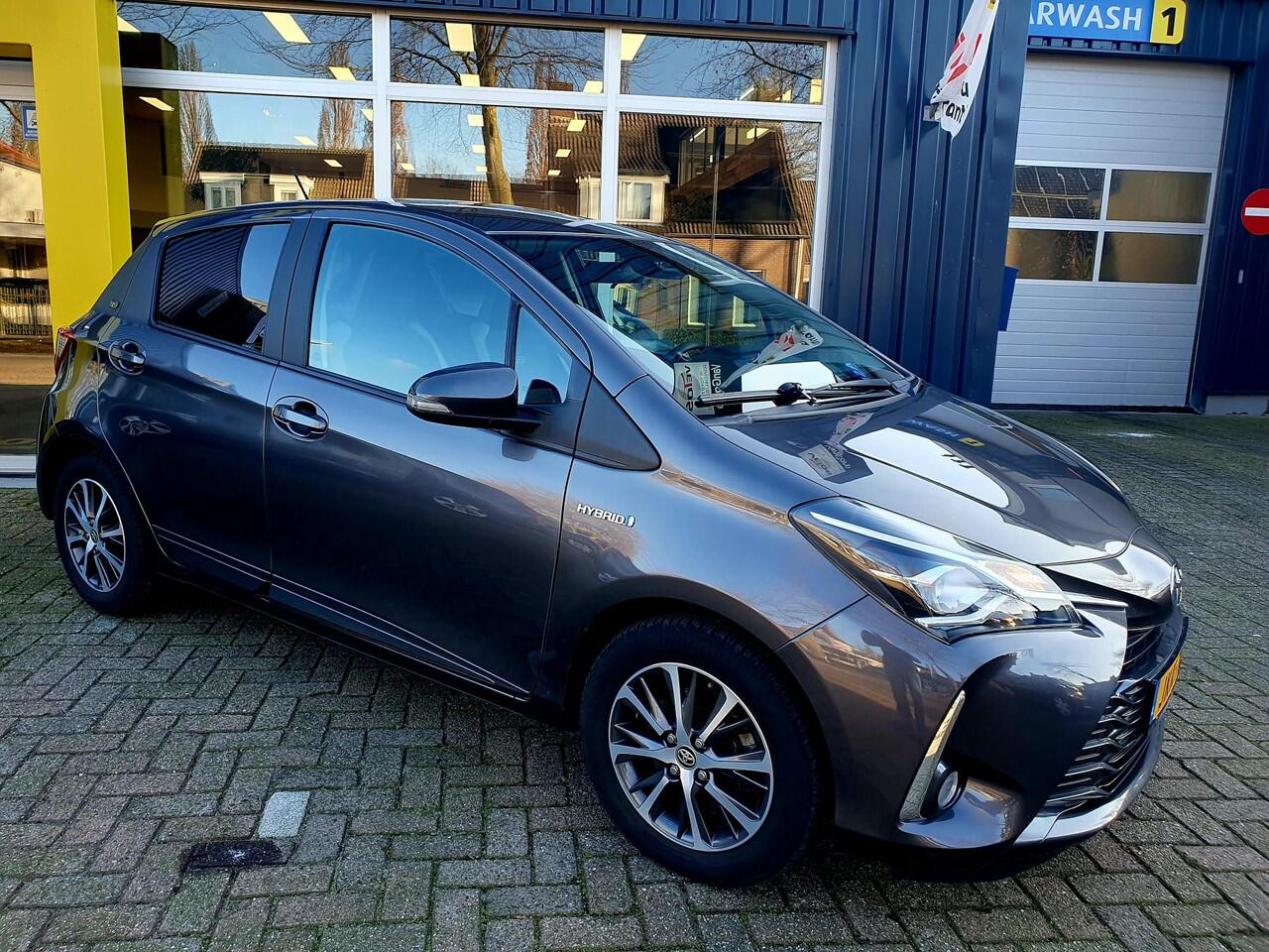 Toyota YARIS 1.5 Hybrid Dynamic All-in prijs!
