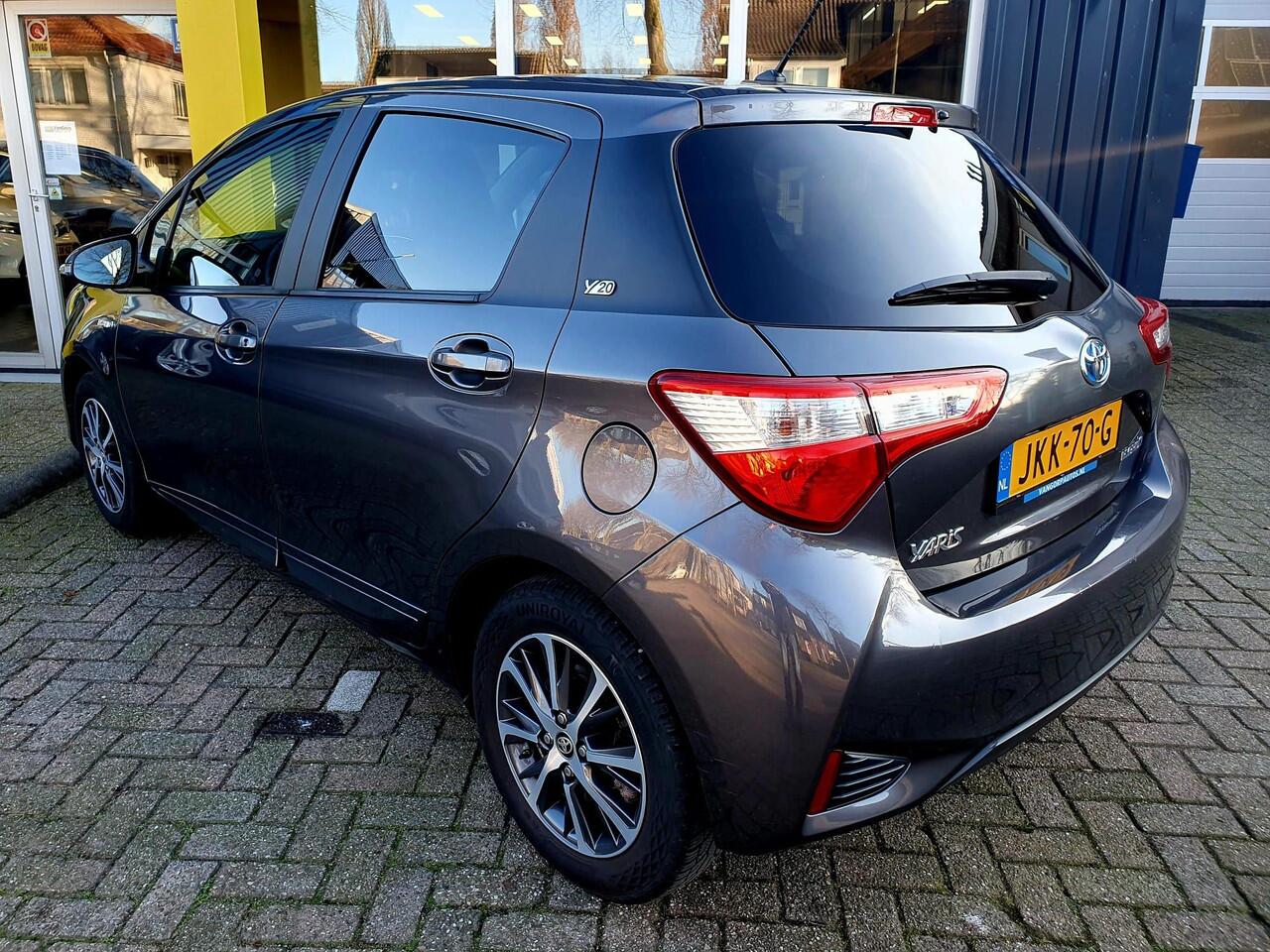 Toyota YARIS 1.5 Hybrid Dynamic All-in prijs!