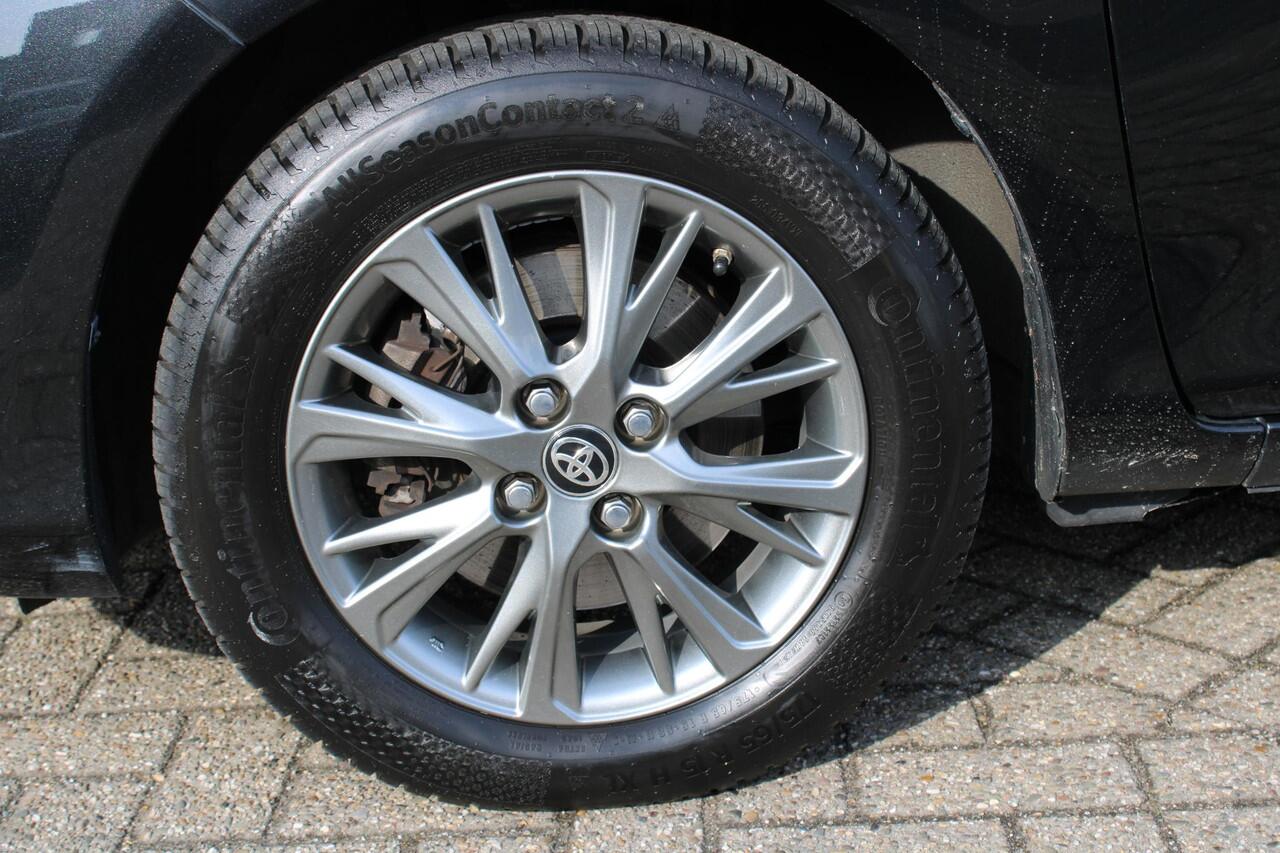 Toyota YARIS 1.5 Hybrid Dynamic , Automaat, All Season, Camera, Navi, Clima, Cruise, LMV 15 Inch, Bluetooth, LKA