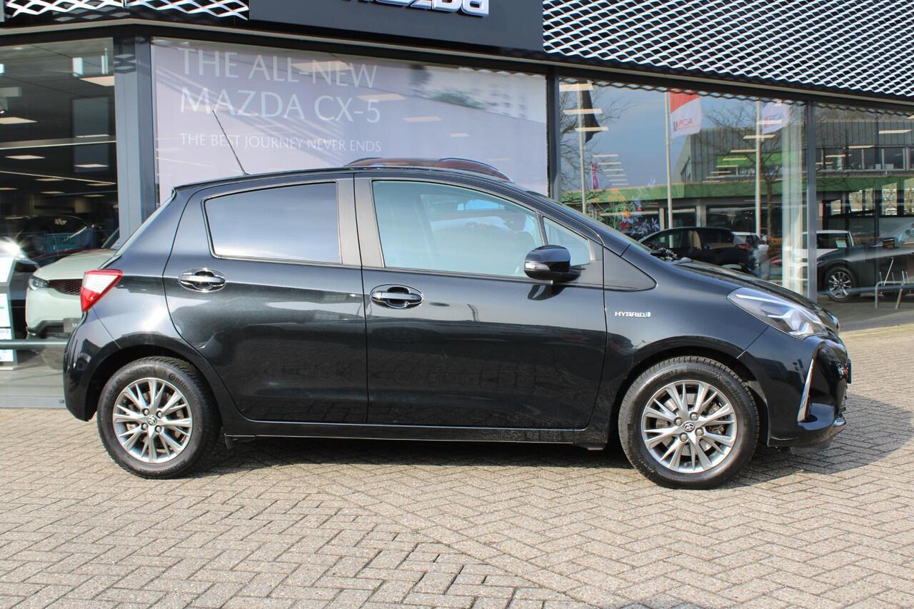 Toyota YARIS 1.5 Hybrid Dynamic , Automaat, All Season, Camera, Navi, Clima, Cruise, LMV 15 Inch, Bluetooth, LKA