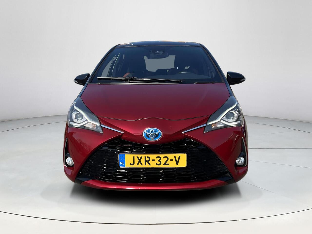Toyota YARIS 1.5 Hybrid Bi-Tone | Stoelverwarming | Keyless Entry | Licht metalen velgen | Climate control |