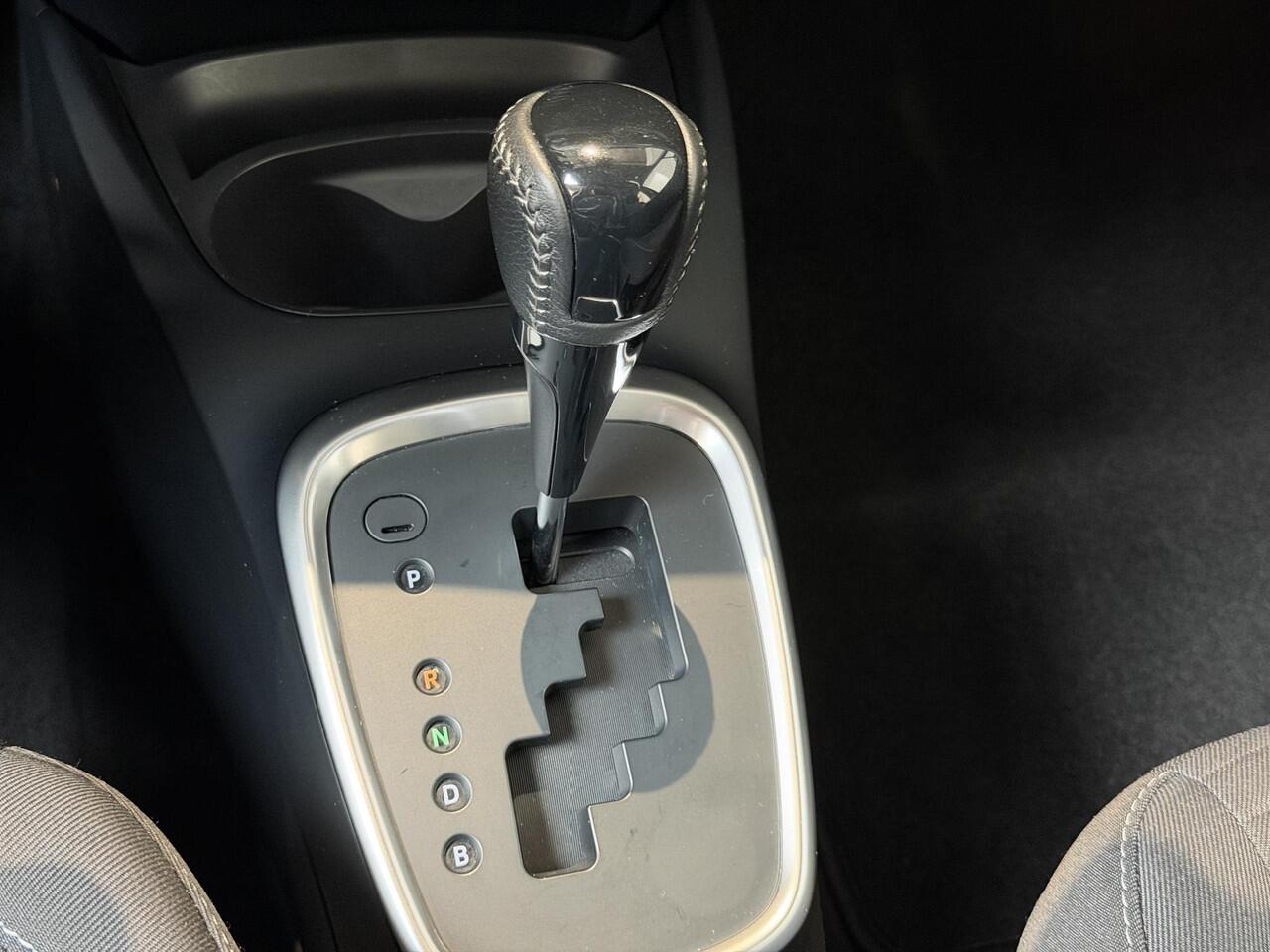 Toyota YARIS 1.5 Hybrid Active