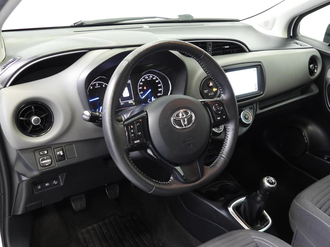 Toyota YARIS 1.0 VVT-i Connect NAVI-APP/CAMERA/AIRCO/15"LMV!