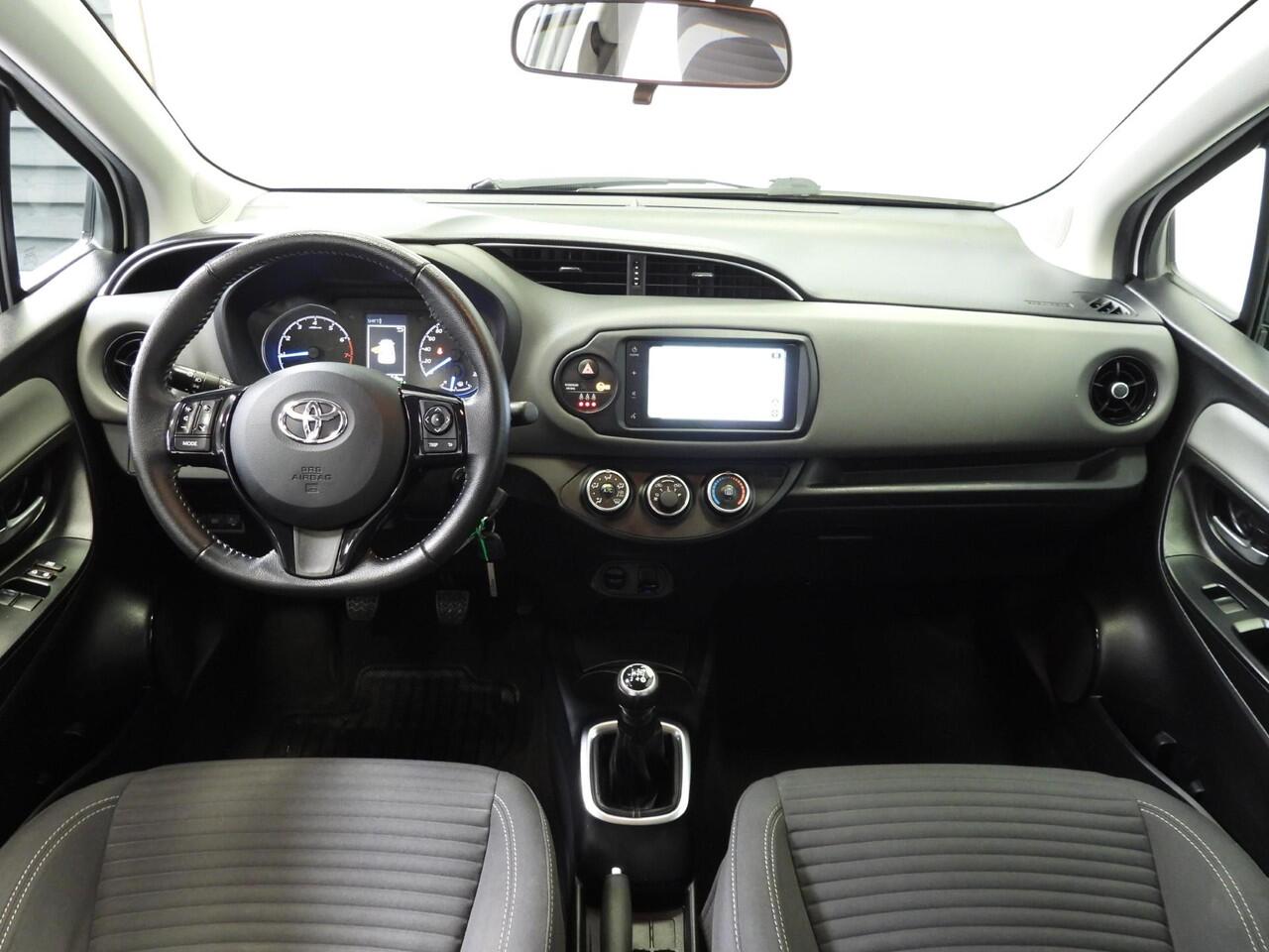 Toyota YARIS 1.0 VVT-i Connect NAVI-APP/CAMERA/AIRCO/15"LMV!