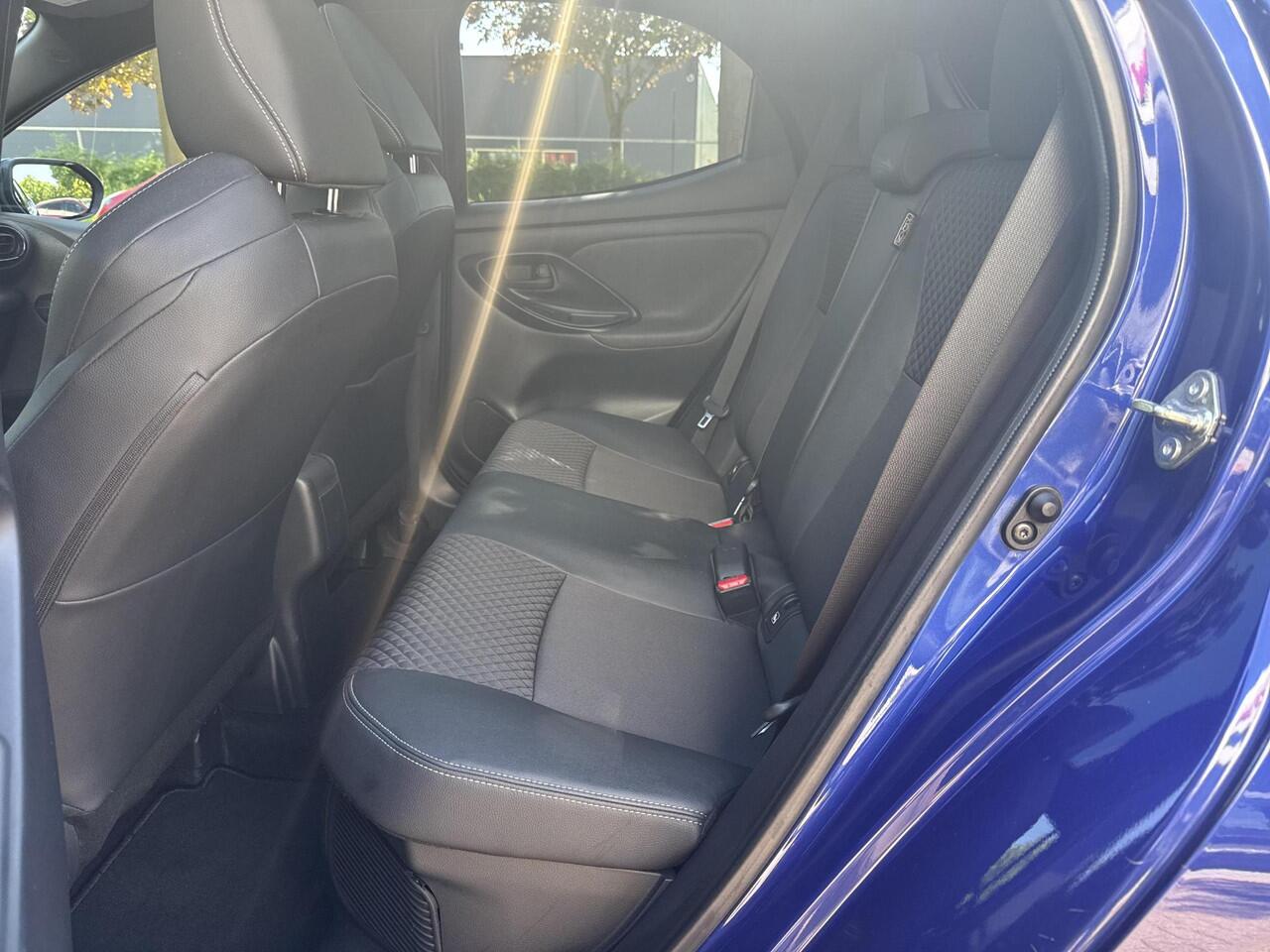 Toyota YARIS 1.5 Hybrid Style panoramadak | 06-10141018 Voor meer informatie