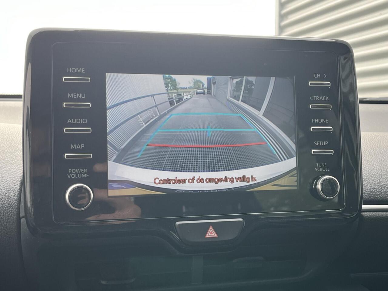 Toyota YARIS 1.5 Hybrid Dynamic Apple Carplay/Android auto Navigatie, LMV, Smart Key, Achteruitrijcamera, Adaptieve cruise control