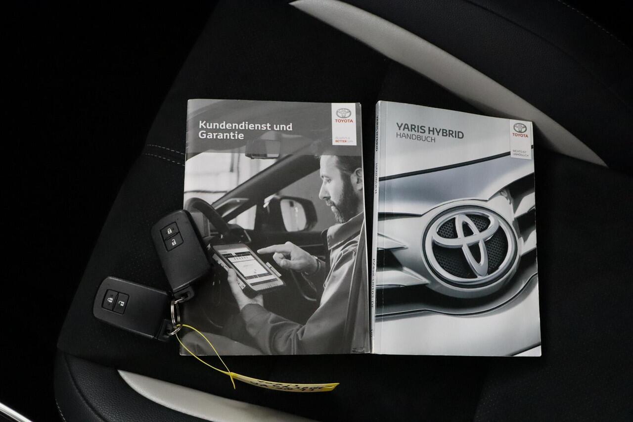 Toyota YARIS 1.5 Hybrid GR-Sport | Alcantara Sport Stoelen | Keyless Entry | Apple Carplay/Android Auto |