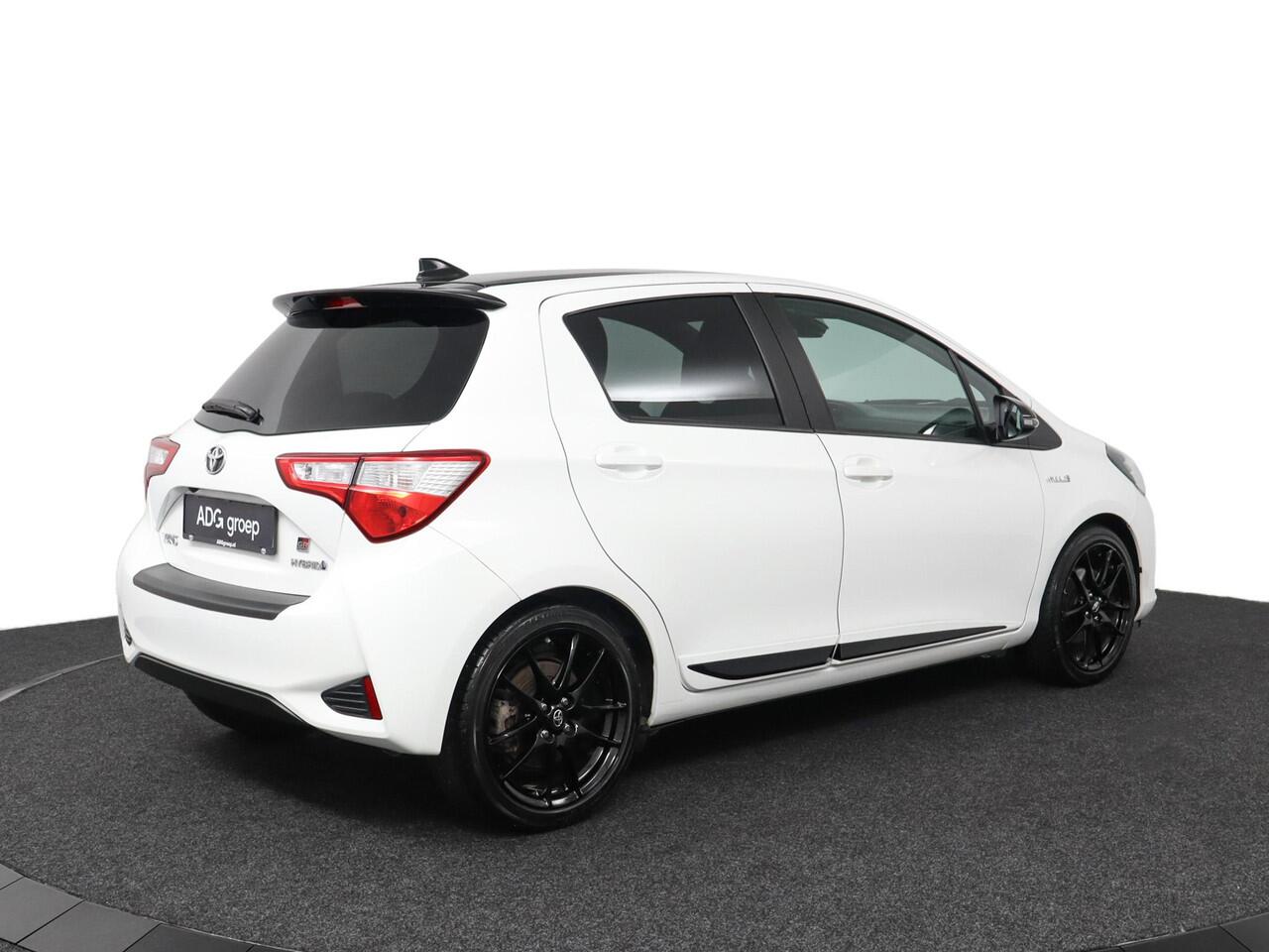 Toyota YARIS 1.5 Hybrid GR-Sport | Alcantara Sport Stoelen | Keyless Entry | Apple Carplay/Android Auto |