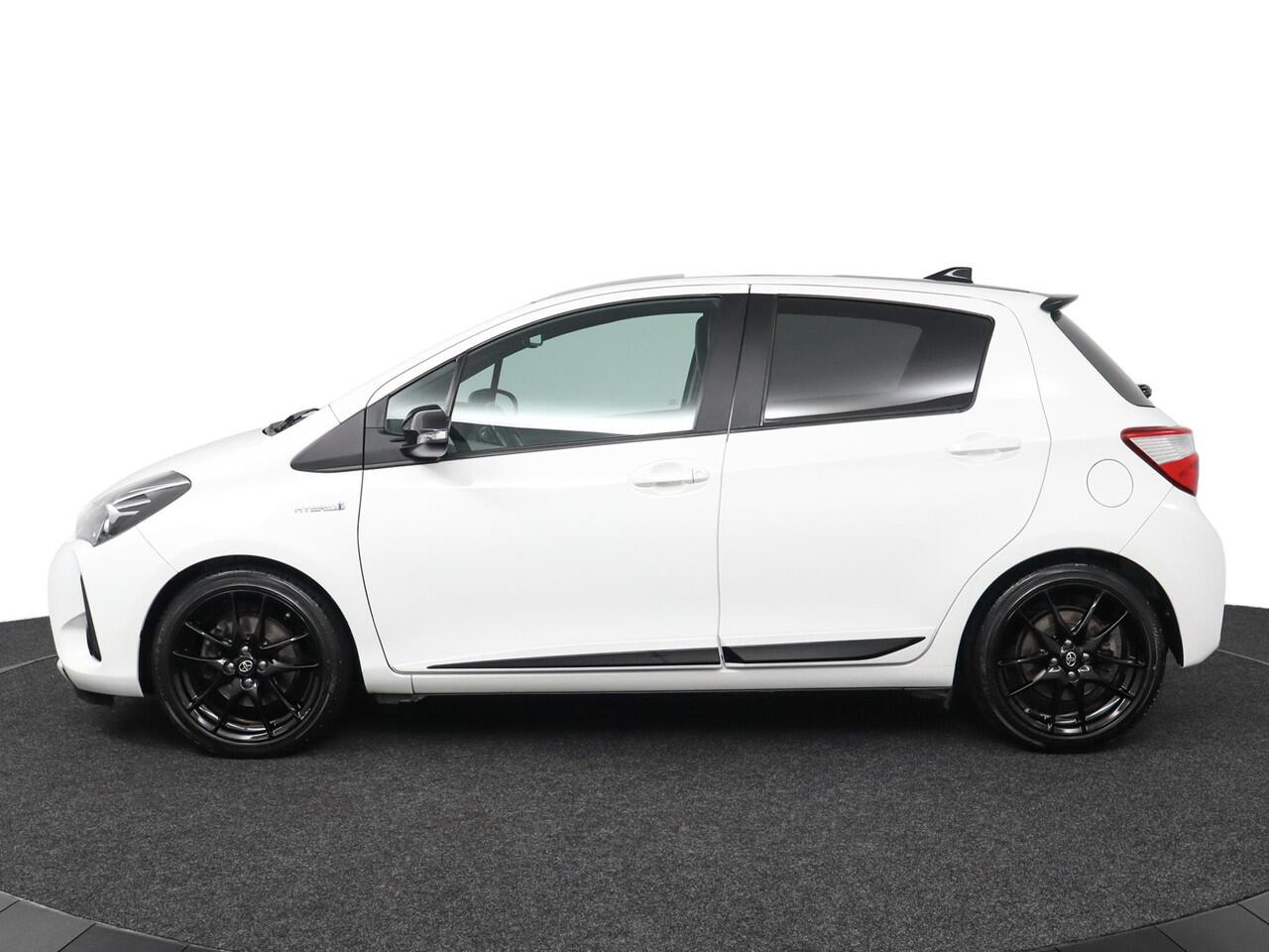 Toyota YARIS 1.5 Hybrid GR-Sport | Alcantara Sport Stoelen | Keyless Entry | Apple Carplay/Android Auto |