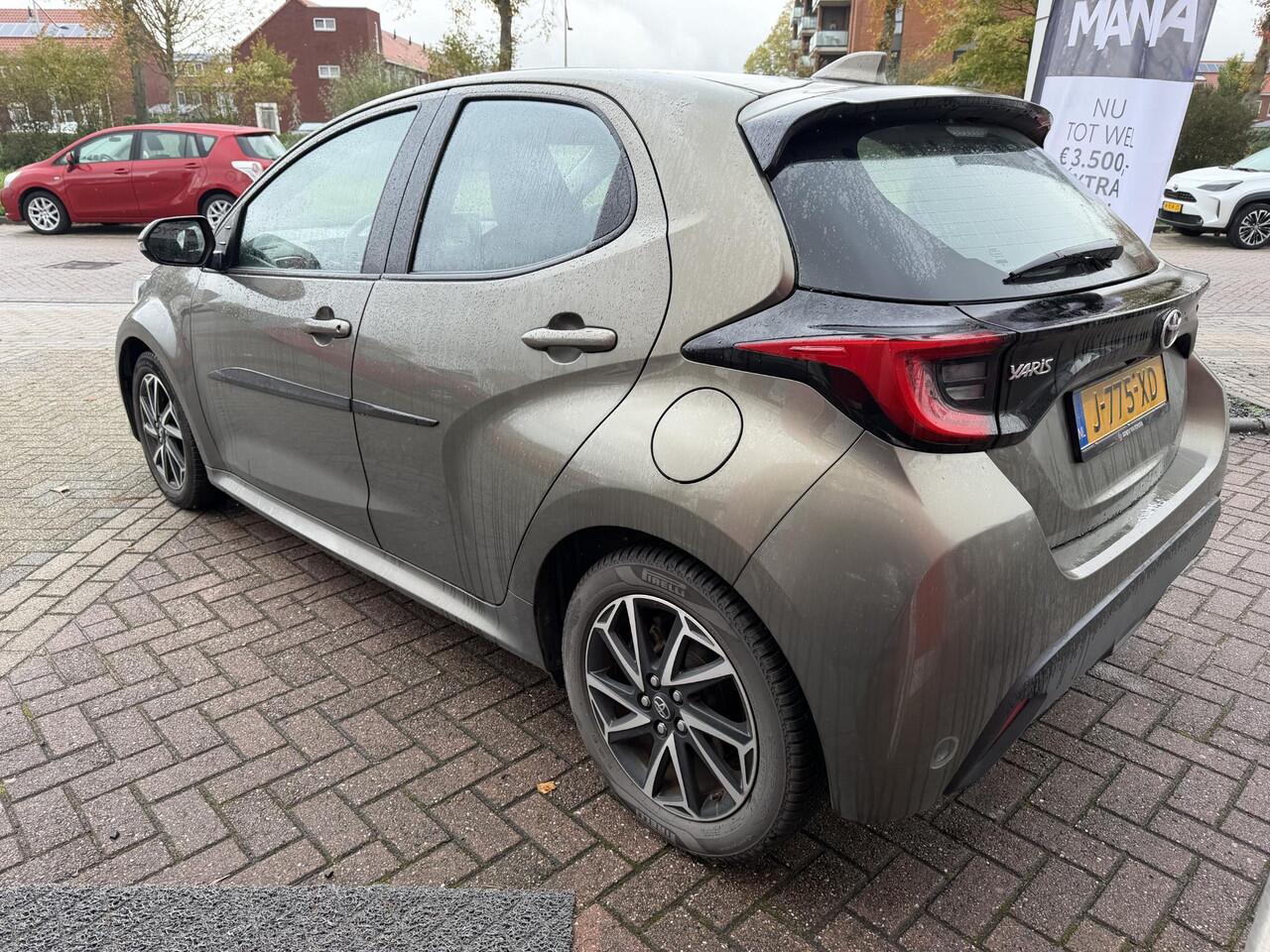 Toyota YARIS 1.5 Hybrid Dynamic