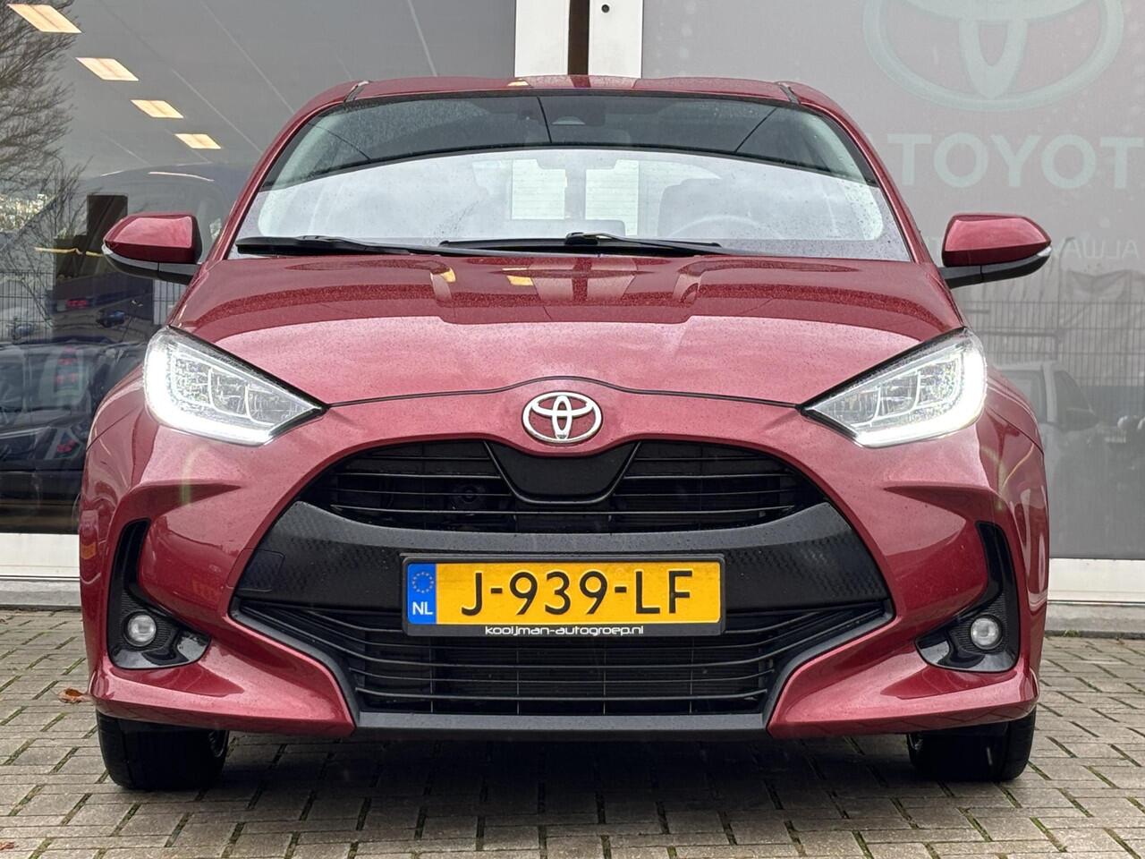 Toyota YARIS 1.5 VVT-i First Edition | Apple Carplay/Android auto | Trekhaak afneembaar | Navigatie |100% onderhouden |