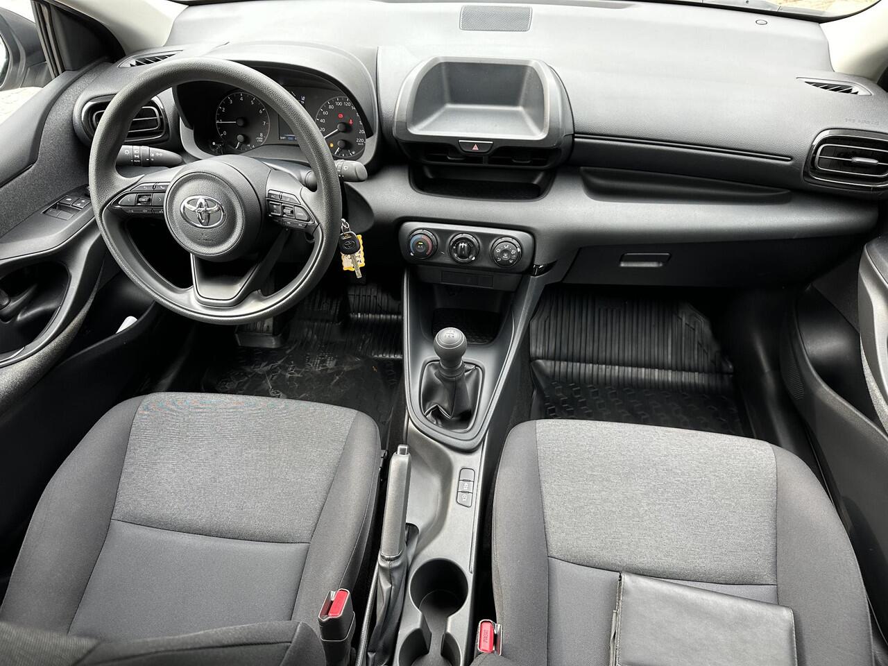 Toyota YARIS 1.0 VVT-i Comfort Radio wordt ingebouwd | Airco | Adaptive cruise control | Centrale deurvergrendeling met afst.bediening |