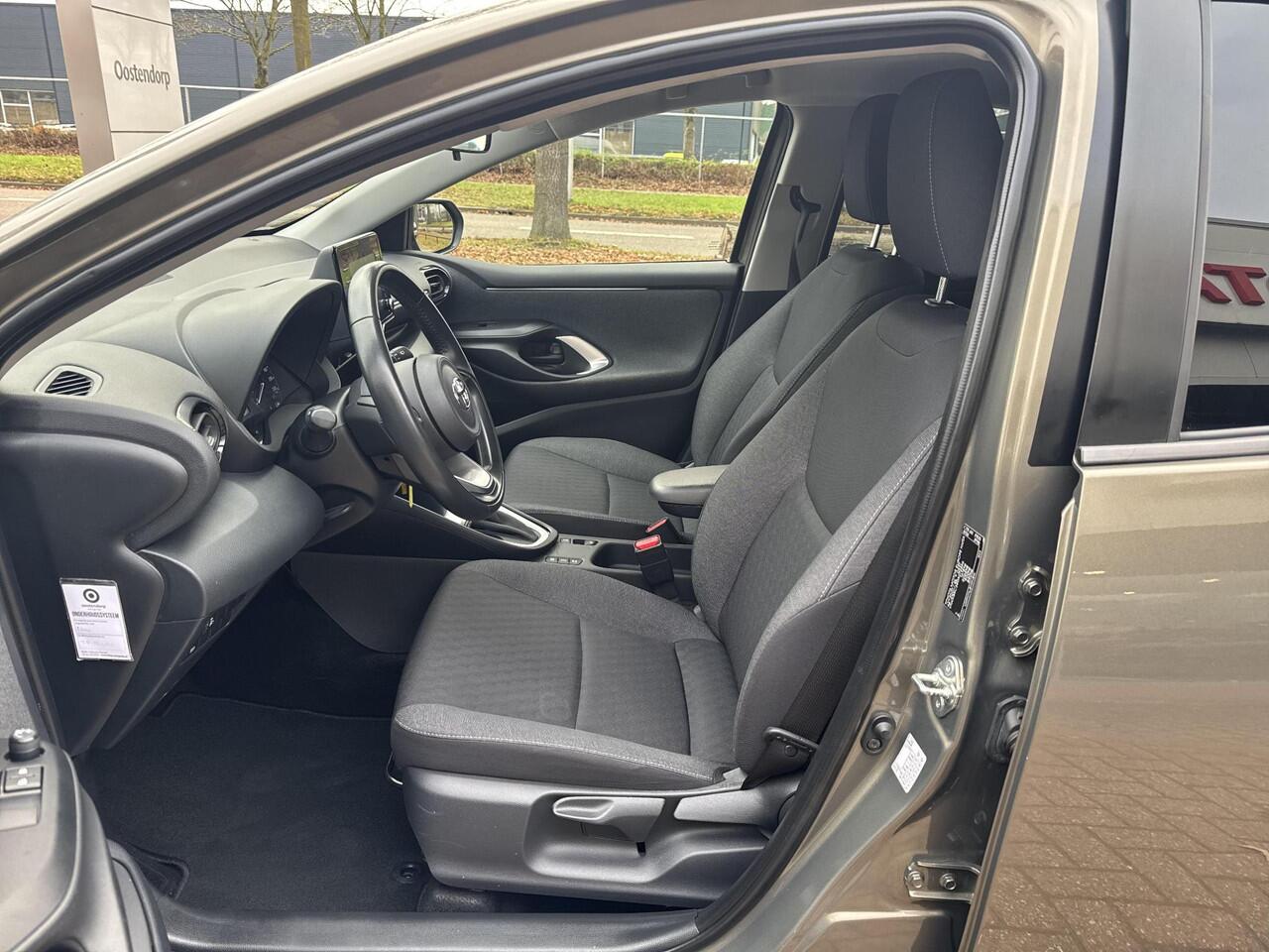 Toyota YARIS 1.5 Hybrid Tech Edition | 06-10141018 Voor meer informatie