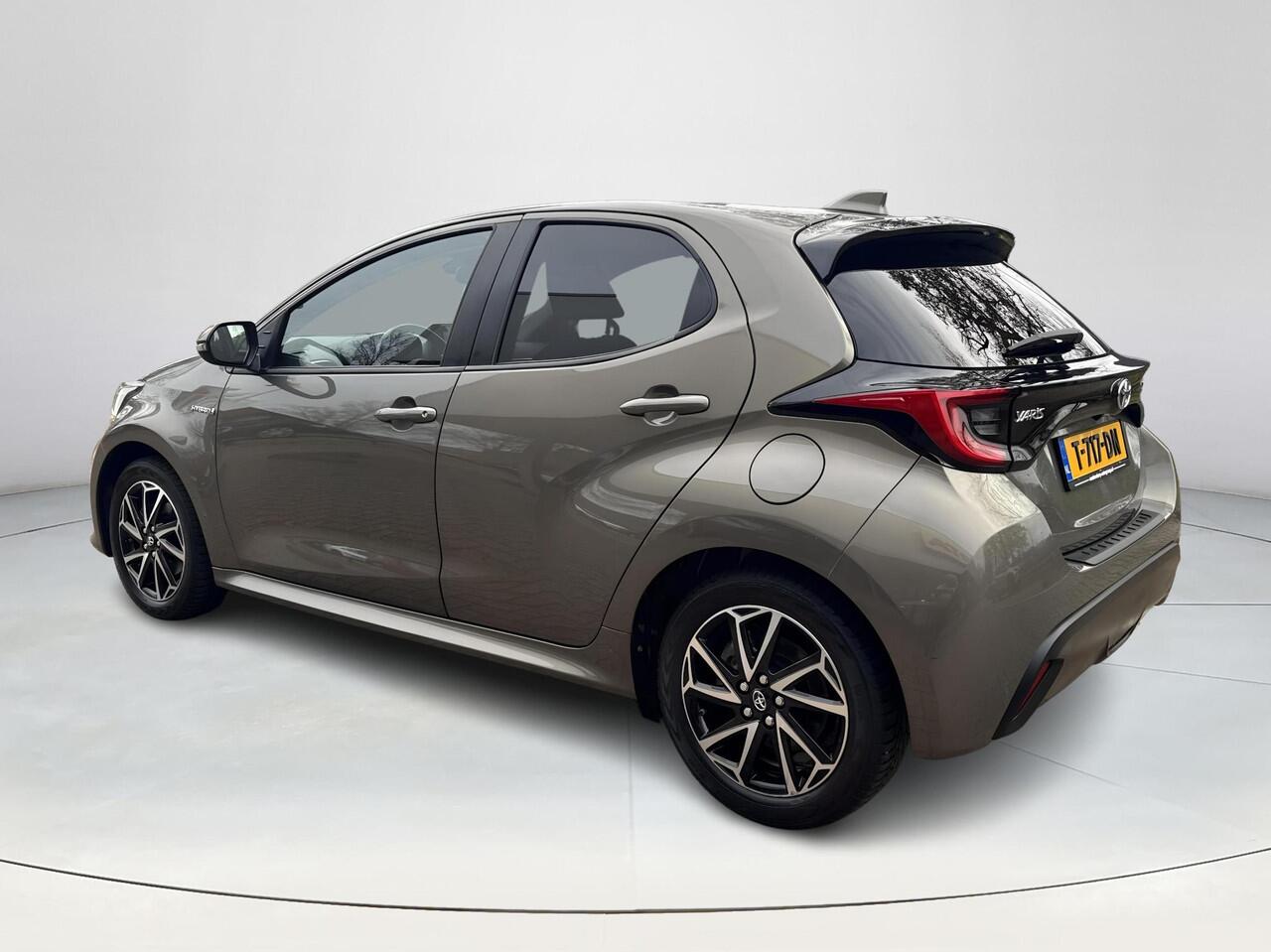 Toyota YARIS 1.5 Hybrid Tech Edition | 06-10141018 Voor meer informatie