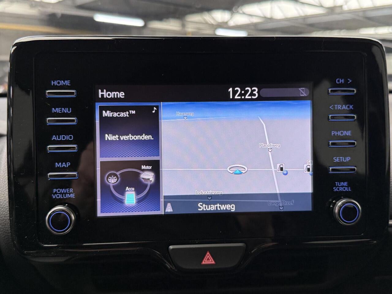 Toyota YARIS 1.5 Hybrid Dynamic 1e eigenaar, NL auto, slechts 30465 KM, Dealeronderhouden, Navi, Keyless, Lichtmetalen velgen etc.