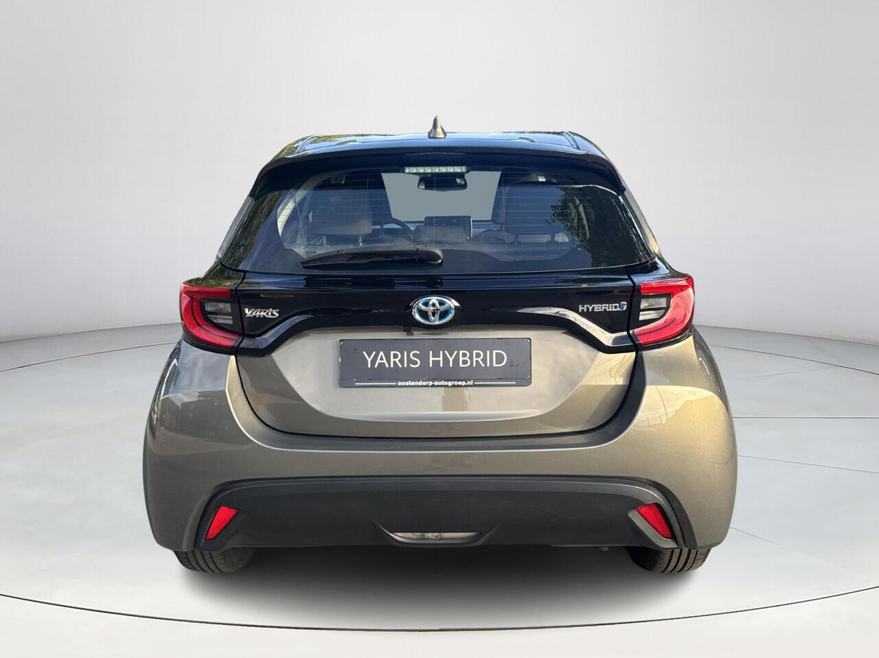 Toyota YARIS 1.5 Hybrid Dynamic | 06-10141018 Voor meer informatie