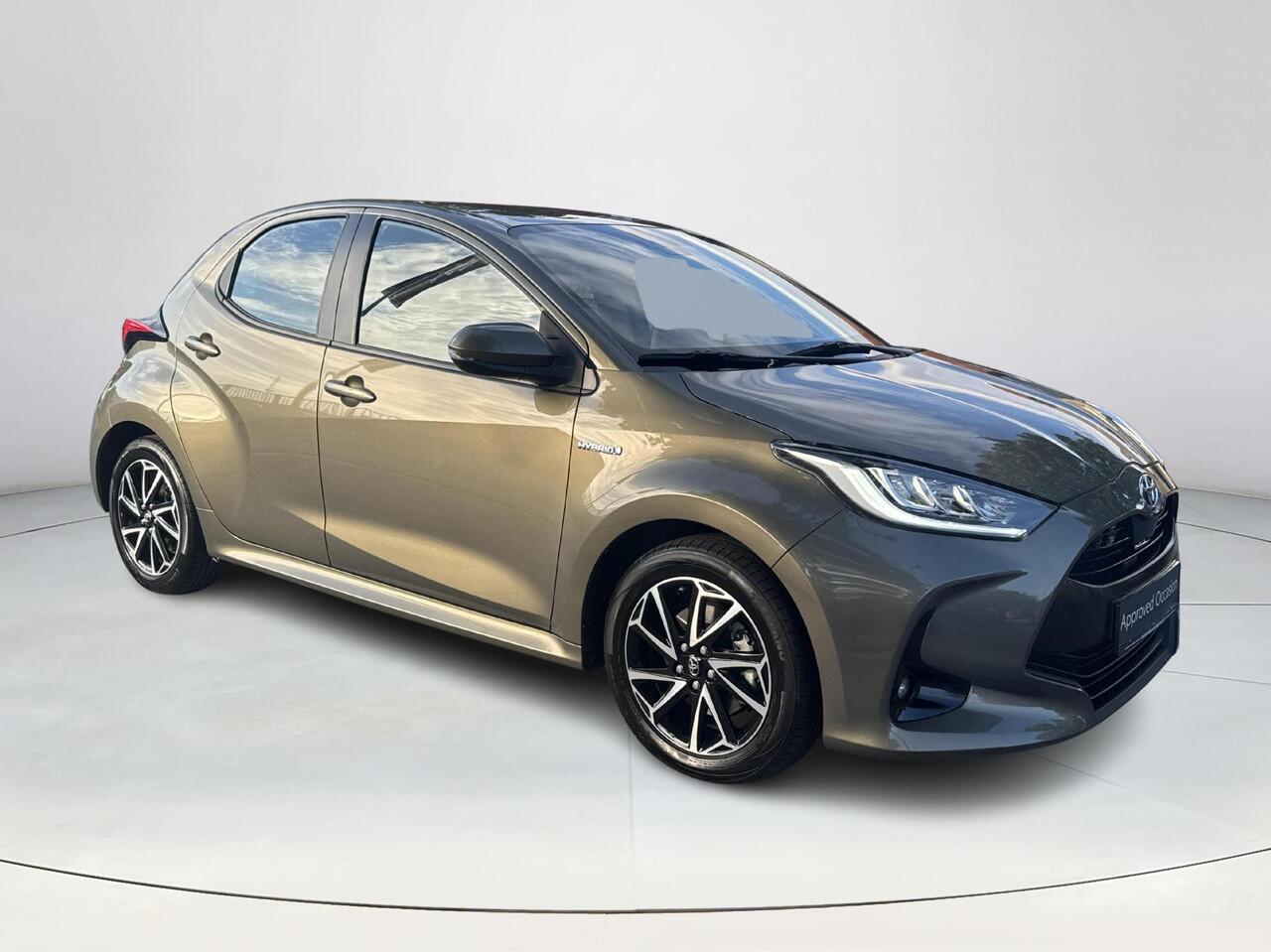 Toyota YARIS 1.5 Hybrid Dynamic | 06-10141018 Voor meer informatie