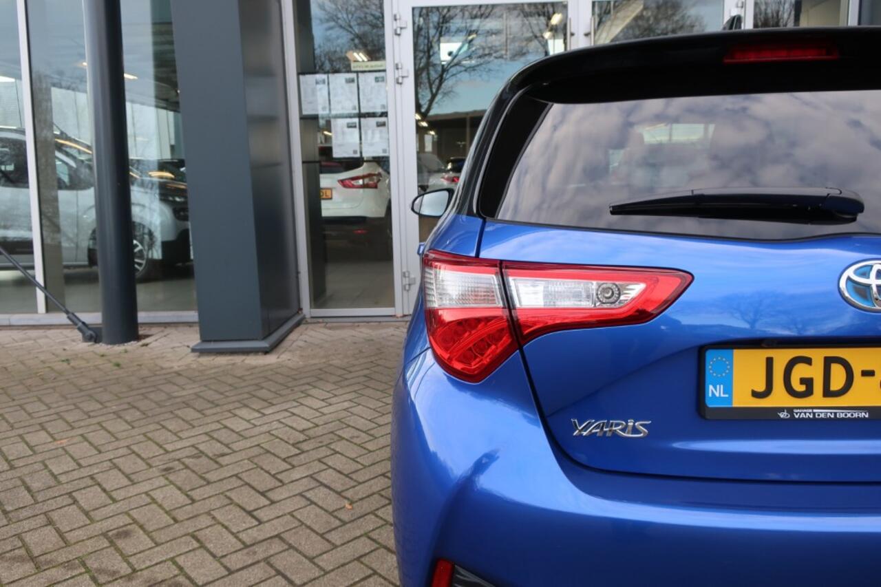 Toyota YARIS 1.5 HYBRID, Cruise Control, Apple Carplay/ Android Auto, Clima, etc.