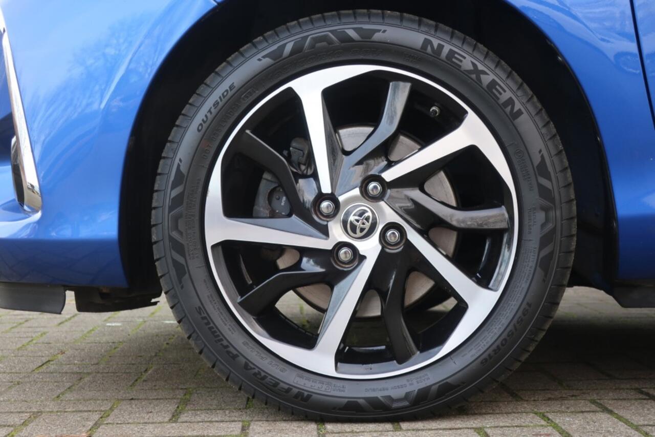 Toyota YARIS 1.5 HYBRID, Cruise Control, Apple Carplay/ Android Auto, Clima, etc.