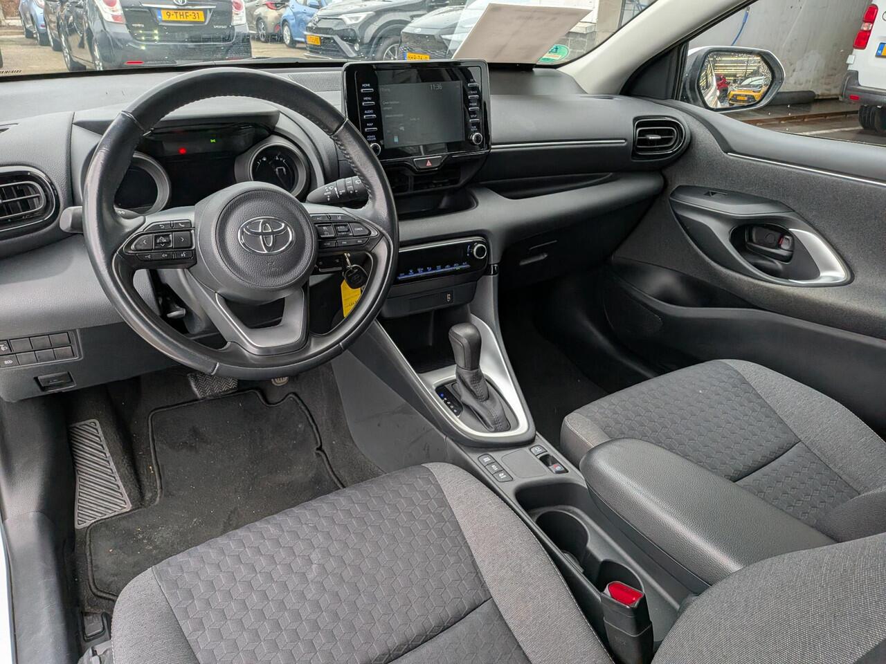 Toyota YARIS 1.5 Hybrid Dynamic Edition | Rijklaar | Carplay | AndroidAuto | Pcam | LMvelgen |
