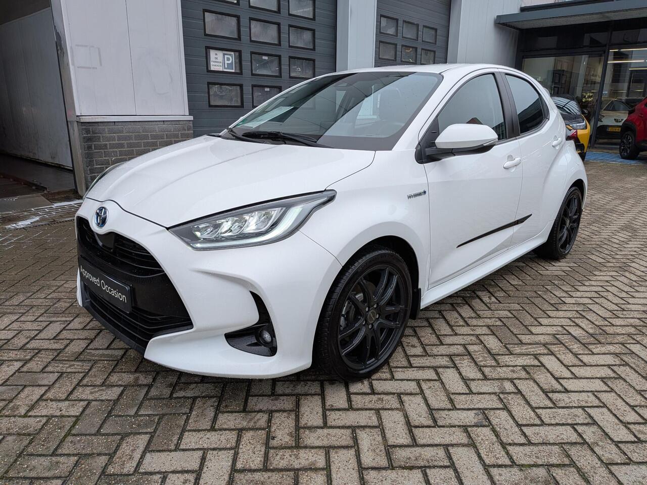 Toyota YARIS 1.5 Hybrid Dynamic Edition | Rijklaar | Carplay | AndroidAuto | Pcam | LMvelgen |