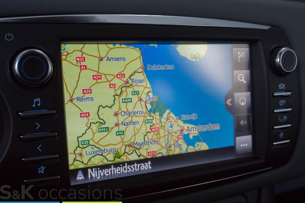 Toyota YARIS 1.5 Hybrid Navi PDC Keyless