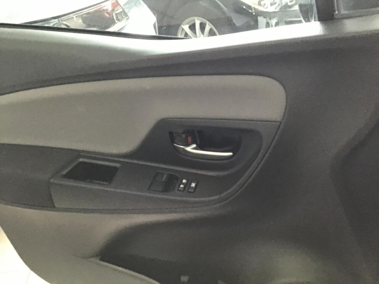 Toyota YARIS 1.5 Hyb. Y20 Excl Ed